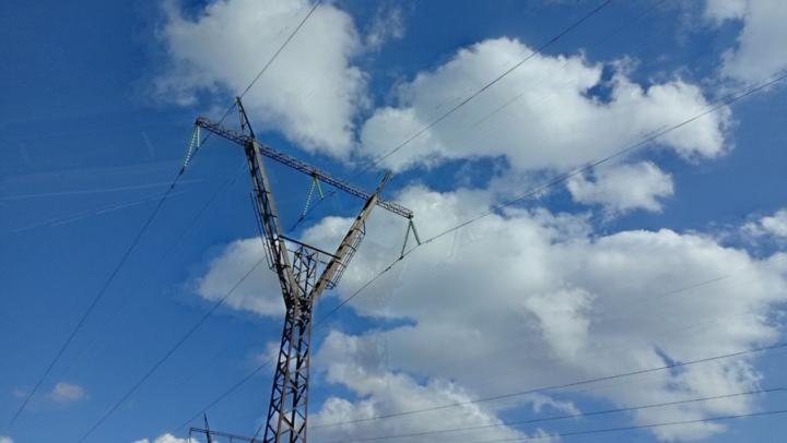 Лед на проводах и трактор на газопроводе: как прошел день в районе под Саратовом Лед на проводах и трактор на газопроводе: как прошел день в районе под Саратовом
