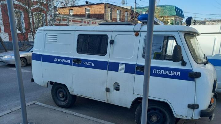 В Аркадаке сожитель ударил женщину топором во время ссоры В Аркадаке сожитель ударил женщину топором во время ссоры