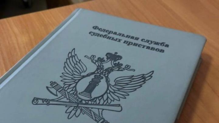 Квартира — его, а жила — она: судебные приставы разрешили спор под Саратовом