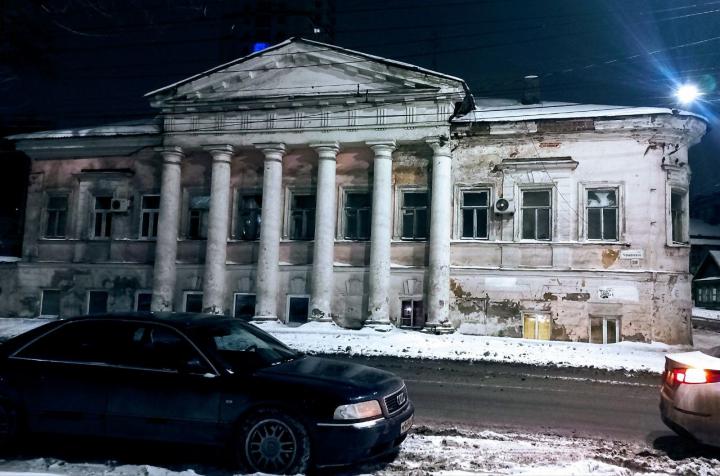 В Саратовской области 1,1 тысячи аварийных домов: на расселение нужны миллиарды В Саратовской области 1,1 тысячи аварийных домов: на расселение нужны миллиарды