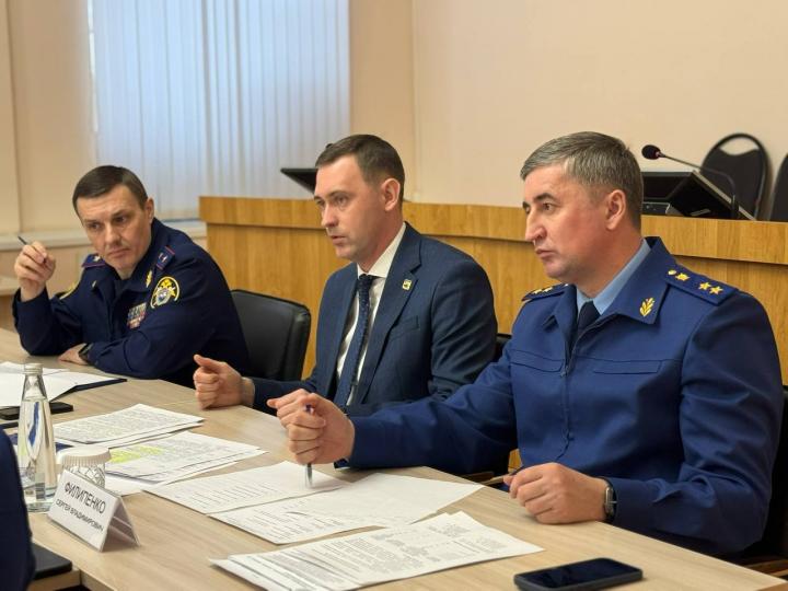 В Энгельсском районе обсудили обеспечение многодетных семей земельными участками В Энгельсском районе обсудили обеспечение многодетных семей земельными участками