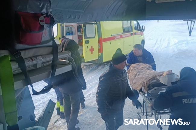 Врачи санитарной авиации из Саратова эвакуировали двух пострадавших в ДТП подростков из Балакова Врачи санитарной авиации из Саратова эвакуировали двух пострадавших в ДТП подростков из Балакова