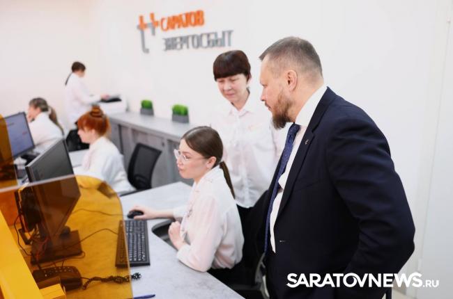 Павел Сниккарс посетил энергообъекты «Т Плюс» в Саратове Павел Сниккарс посетил энергообъекты «Т Плюс» в Саратове