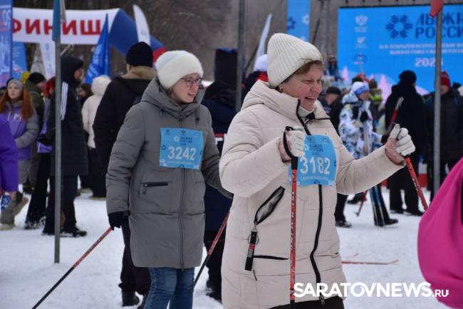 На «Лыжне России» в Саратове стартовали 5 тысяч человек — от малыша до ветерана Кубка мира На «Лыжне России» в Саратове стартовали 5 тысяч человек — от малыша до ветерана Кубка мира