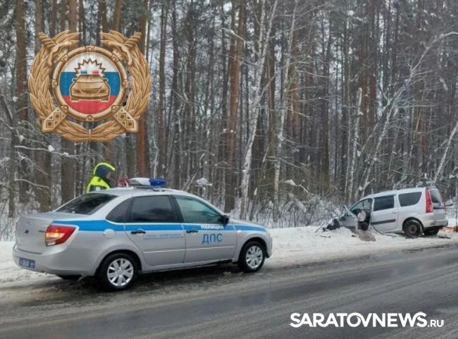 В ДТП под Петровском погиб пассажир «Ларгуса» В ДТП под Петровском погиб пассажир «Ларгуса»