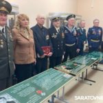 Три школы Саратовской области получили копии Знамени Победы Три школы Саратовской области получили копии Знамени Победы