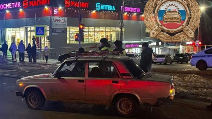 «Семёрка» сбила парня в Заводском районе Саратова «Семёрка» сбила парня в Заводском районе Саратова