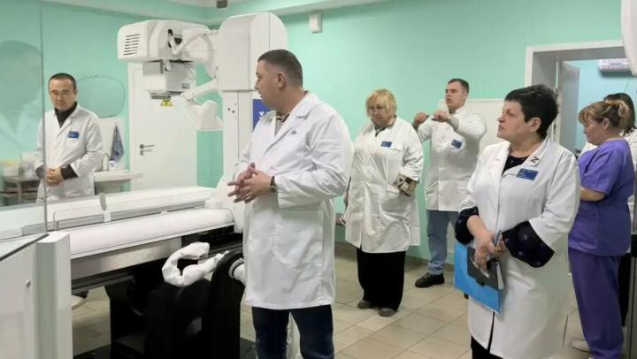 Новое оборудование в больнице под Саратовом позволило пройти 9 тысячам пациентам рентген-обследование Новое оборудование в больнице под Саратовом позволило пройти 9 тысячам пациентам рентген-обследование
