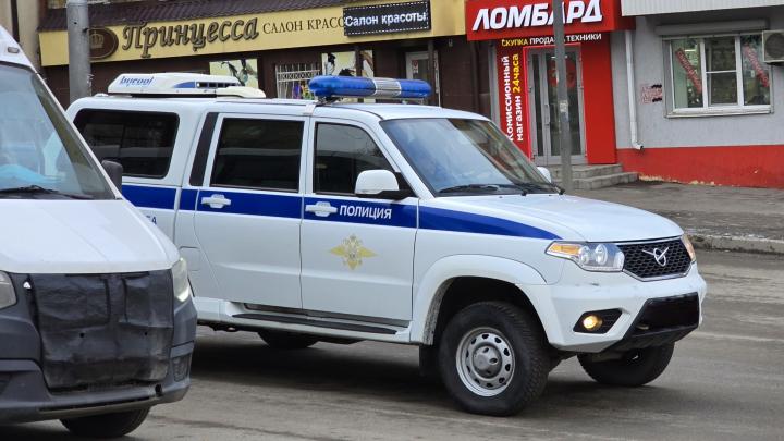 В селе Елшанка подросток брызнул перцовкой в лицо незнакомому мужчине — возбуждено уголовное дело В селе Елшанка подросток брызнул перцовкой в лицо незнакомому мужчине — возбуждено уголовное дело
