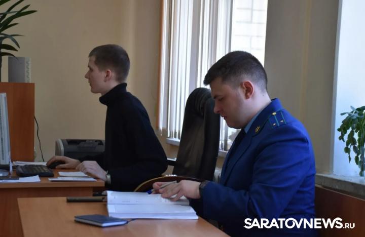 Полицейский потребовал три миллиона с саратовского водителя за оскорбления Полицейский потребовал три миллиона с саратовского водителя за оскорбления