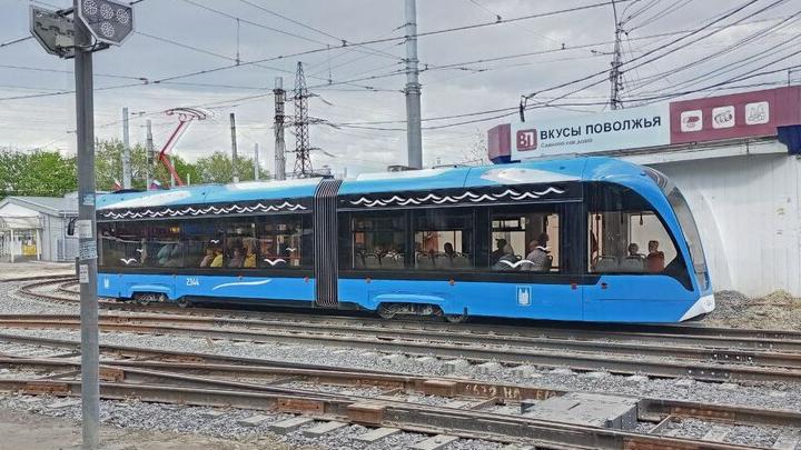 В Саратов отправили еще четыре трехсекционных «Витязя» В Саратов отправили еще четыре трехсекционных «Витязя»