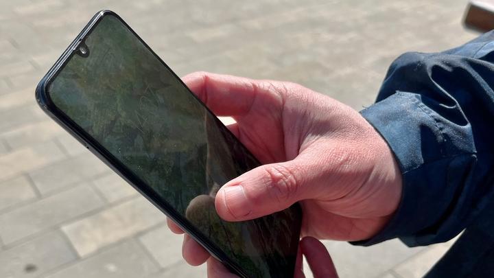 Студент из Саратова лишился 705 тысяч рублей, пытаясь «спасти» деньги от мошенников Студент из Саратова лишился 705 тысяч рублей, пытаясь «спасти» деньги от мошенников