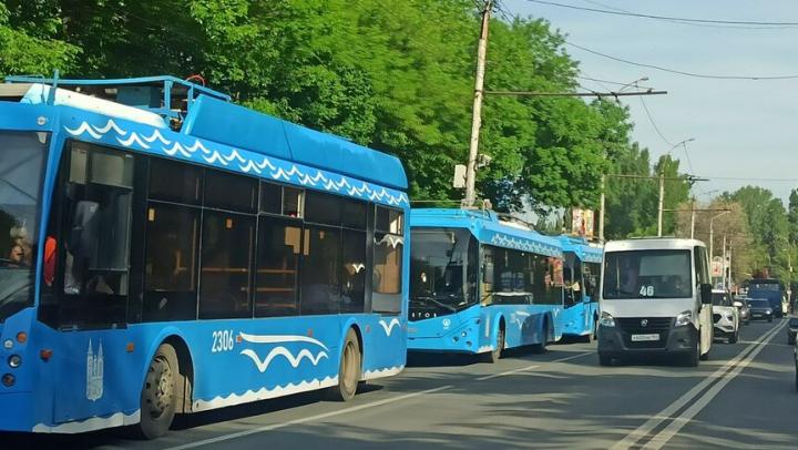 В Саратове с 25 марта подорожает проезд в троллейбусах и автобусах В Саратове с 25 марта подорожает проезд в троллейбусах и автобусах
