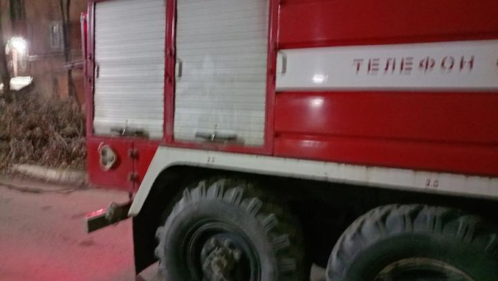 В Балашове горело здание с магазинами В Балашове горело здание с магазинами