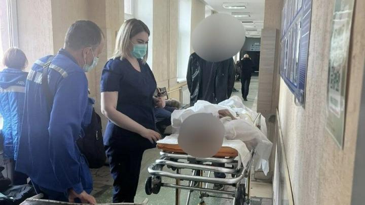 В Энгельсе мужчине стало плохо после таблетки, которую дал прохожий В Энгельсе мужчине стало плохо после таблетки, которую дал прохожий