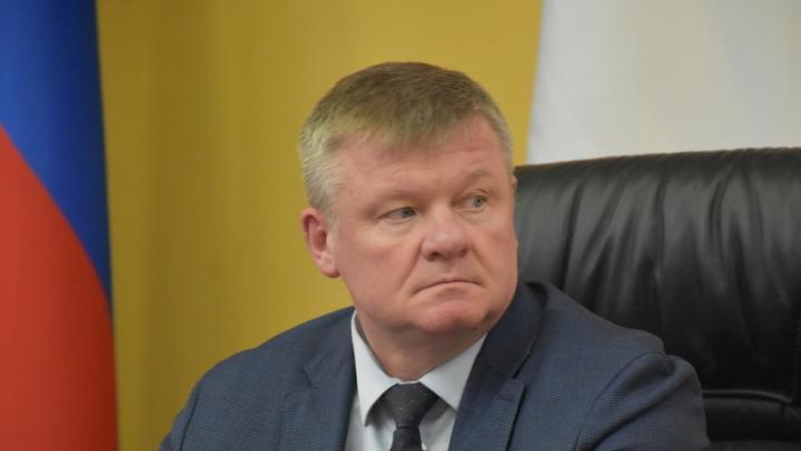 Вице-губернатор Михаил Исаев попал в ночное ДТП в Саратове Вице-губернатор Михаил Исаев попал в ночное ДТП в Саратове