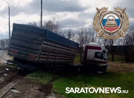 Водитель Mercedes погиб в ДТП в Калининском районе Водитель Mercedes погиб в ДТП в Калининском районе