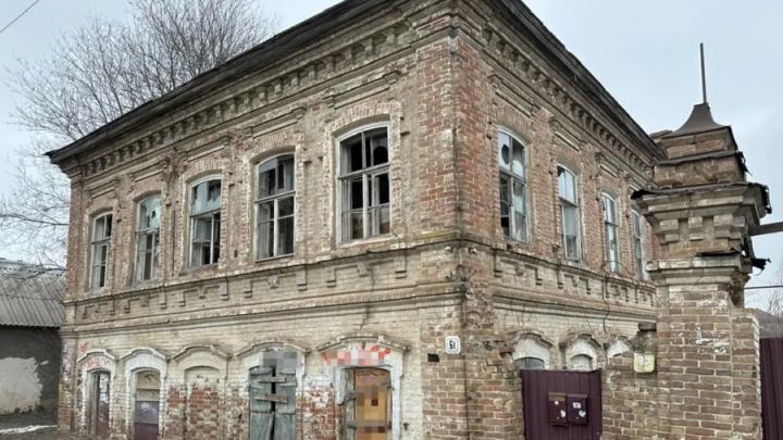 Исторические дома на Пушкина в Энгельсе отдадут инвесторам Исторические дома на Пушкина в Энгельсе отдадут инвесторам