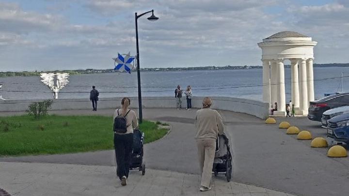 «Девушки, рожайте!»: саратовские депутаты утвердили выплаты студенческим семьям «Девушки, рожайте!»: саратовские депутаты утвердили выплаты студенческим семьям