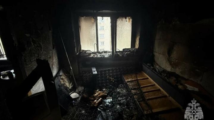 В Балашове из-за телефона на зарядке горела квартира В Балашове из-за телефона на зарядке горела квартира