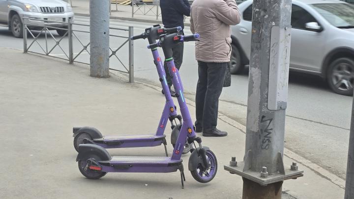 Госавтоинспекция напомнила саратовцам правила безопасной езды на электросамокатах Госавтоинспекция напомнила саратовцам правила безопасной езды на электросамокатах
