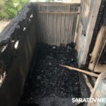 Пять балконов сгорели в десятиэтажке в Саратове