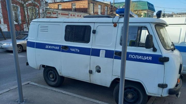 Драка на проспекте Героев Отечества в Саратове: трое задержанных, трое в больнице Драка на проспекте Героев Отечества в Саратове: трое задержанных, трое в больнице