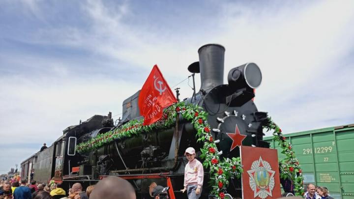 8 мая — последний день пребывания ретропоезда «Воинский эшелон» в Саратовской области 8 мая — последний день пребывания ретропоезда «Воинский эшелон» в Саратовской области
