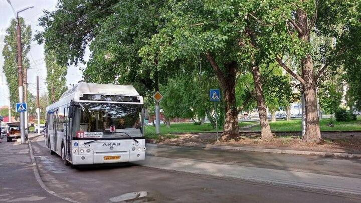 В Саратове в 2025 году пассажиры чаще всего жаловались на срыв расписания и грязь в транспорте В Саратове в 2025 году пассажиры чаще всего жаловались на срыв расписания и грязь в транспорте