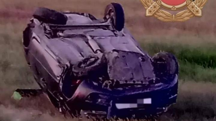 «Гранта» вылетела с дороги в Саратовской области: водитель не выжил «Гранта» вылетела с дороги в Саратовской области: водитель не выжил