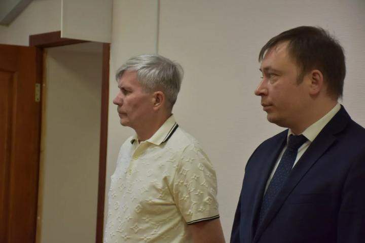Признался и сотрудничает со следствием: суд оставил под домашним арестом экс-зама главы Ленинского района Признался и сотрудничает со следствием: суд оставил под домашним арестом экс-зама главы Ленинского района