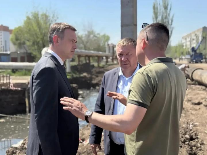 В Энгельсе готовят к запуску новую насосную станцию для ремонта аварийного коллектора В Энгельсе готовят к запуску новую насосную станцию для ремонта аварийного коллектора