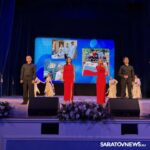 В Саратовской филармонии наградили лучших врачей В Саратовской филармонии наградили лучших врачей