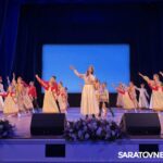 В Саратовской филармонии наградили лучших врачей В Саратовской филармонии наградили лучших врачей
