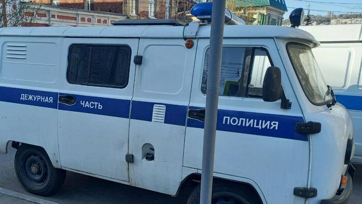 На окраине Саратова задержали закладчика с «синтетикой» На окраине Саратова задержали закладчика с «синтетикой»