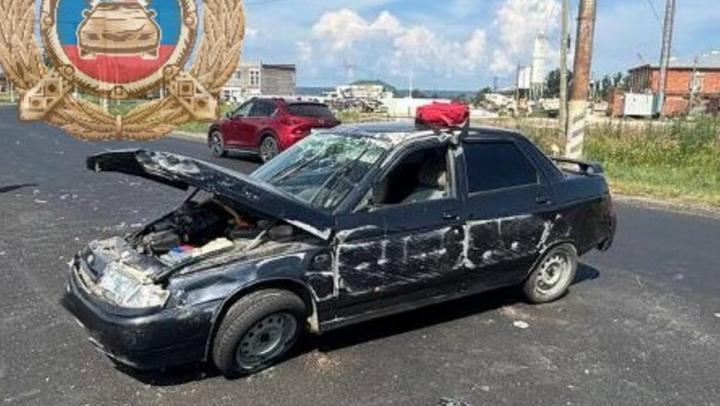«Десятка» опрокинулась под Балаковом: водитель в больнице «Десятка» опрокинулась под Балаковом: водитель в больнице