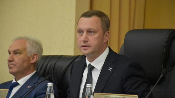 В Юбилейном добавят полосу на перекрестке Усть-Курдюмской и Менякина В Юбилейном добавят полосу на перекрестке Усть-Курдюмской и Менякина
