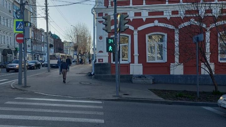 В Энгельсе с 1 июля изменят работу светофоров на четырёх перекрёстках В Энгельсе с 1 июля изменят работу светофоров на четырёх перекрёстках