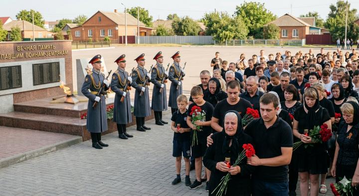 Ушел на фронт по контракту: администрация Маркса сообщила о гибели земляка Андрея Макаревича Ушел на фронт по контракту: администрация Маркса сообщила о гибели земляка Андрея Макаревича