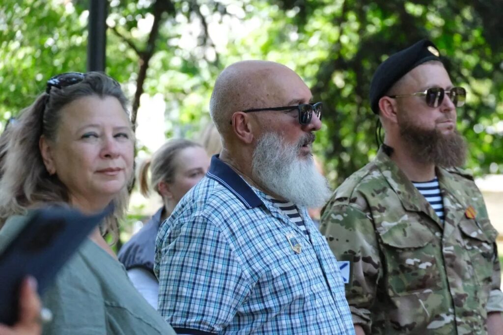 На набережной Саратова прошли торжества в честь 330-летия Военно-морского флота На набережной Саратова прошли торжества в честь 330-летия Военно-морского флота
