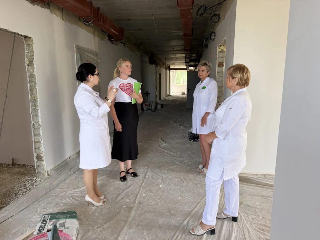 В Саратове закрывается на ремонт детская поликлиника