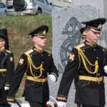На набережной Саратова прошли торжества в честь 330-летия Военно-морского флота На набережной Саратова прошли торжества в честь 330-летия Военно-морского флота