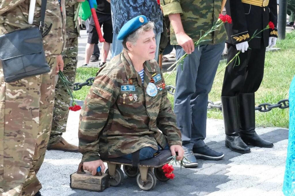 На набережной Саратова прошли торжества в честь 330-летия Военно-морского флота На набережной Саратова прошли торжества в честь 330-летия Военно-морского флота