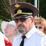 На набережной Саратова прошли торжества в честь 330-летия Военно-морского флота На набережной Саратова прошли торжества в честь 330-летия Военно-морского флота