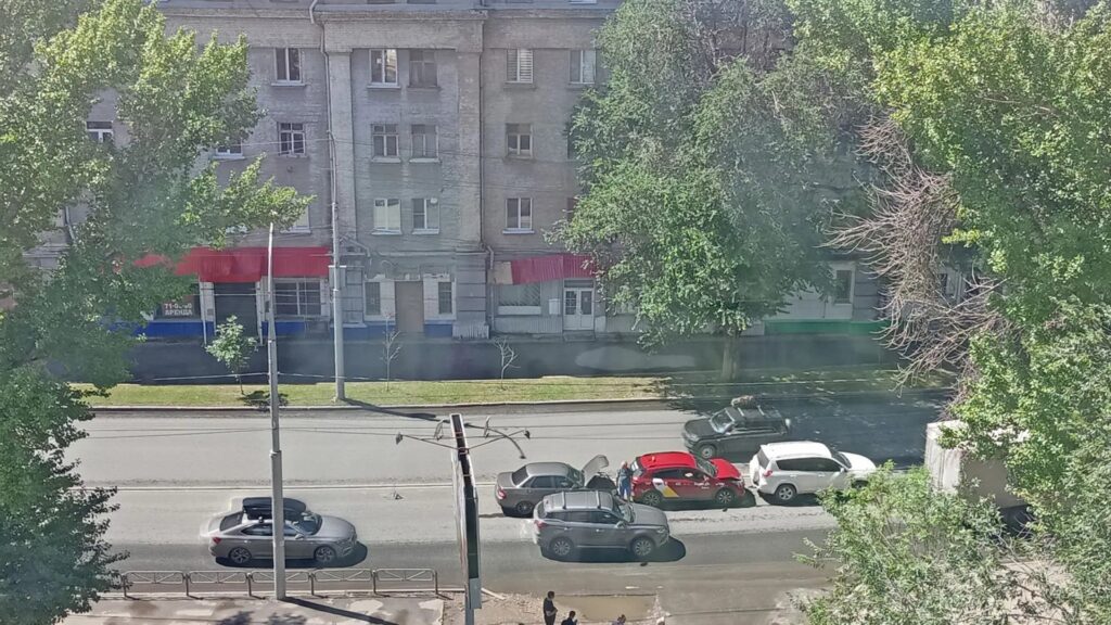 Массовое ДТП «паровозиком» в Саратове застопорило движение транспорта