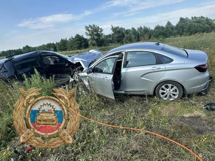 ДТП под Саратовом унесло жизни двоих человек ДТП под Саратовом унесло жизни двоих человек