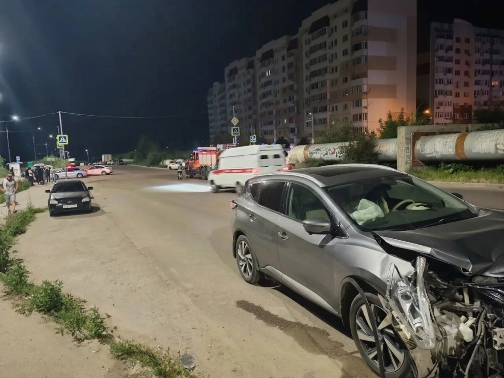 Ночная авария на Солнечном: в Саратове 17-летний подросток на питбайке врезался в иномарку Ночная авария на Солнечном: в Саратове 17-летний подросток на питбайке врезался в иномарку