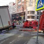 Фура из Нижнего Новгорода провалилась в саратовскую яму