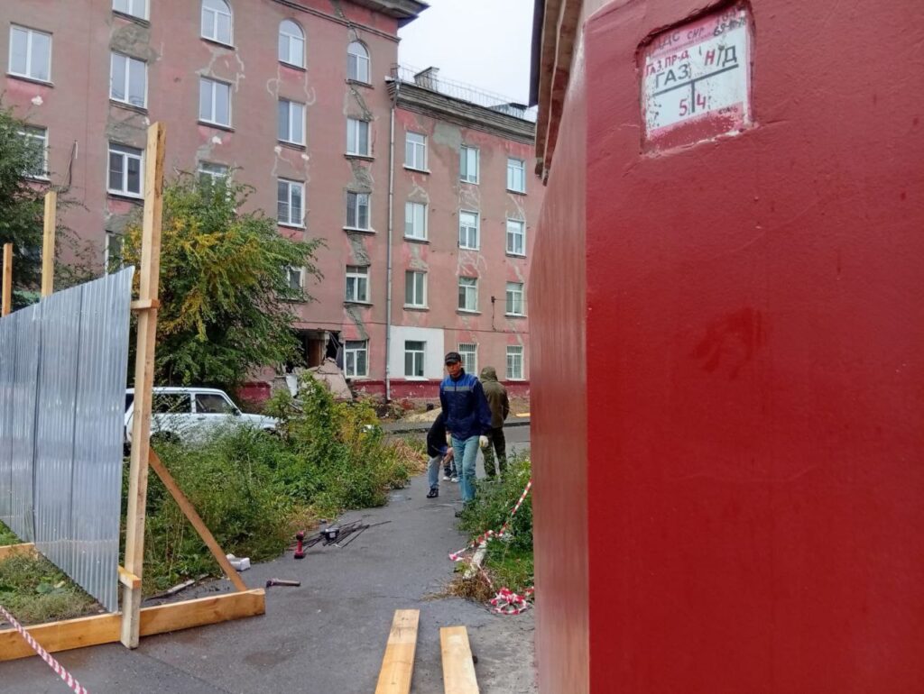 Обрушение части дома в Саратове: здание укоротят на два подъезда Обрушение части дома в Саратове: здание укоротят на два подъезда