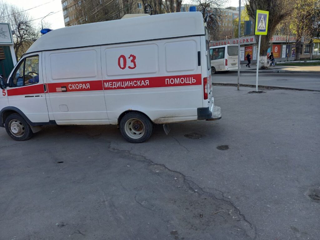 Иногородний водитель стал причиной гибели пассажира в Саратовской области